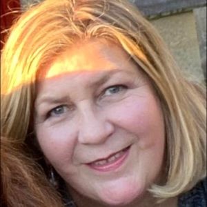 Meet your Posher, Loretta